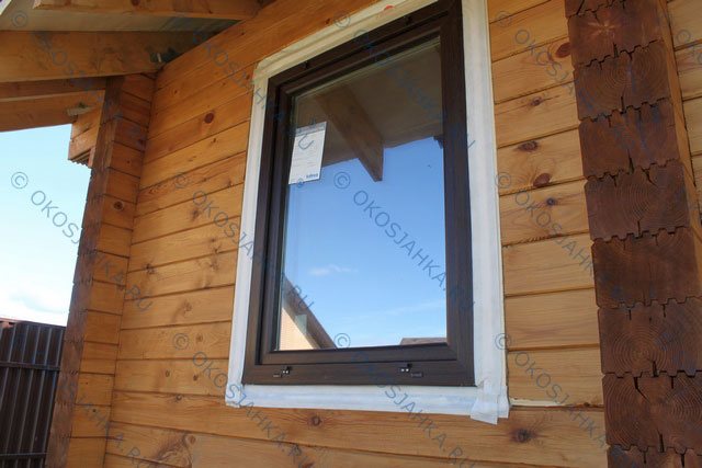 Гидроизоляция пены при установки окна в деревянном доме в окосячку